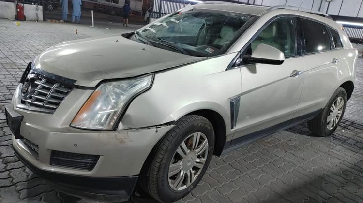 كاديلاك SRX 2015 مواصفات كاملة للبيع في الامارات Cadillac SRX 2015