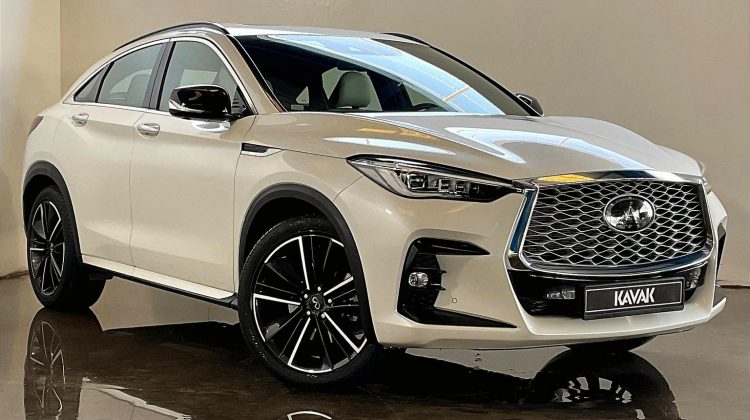 للبيع في الامارات دبي سيارة انفينيتي QX55 موديل 2022 بالتقسيط 